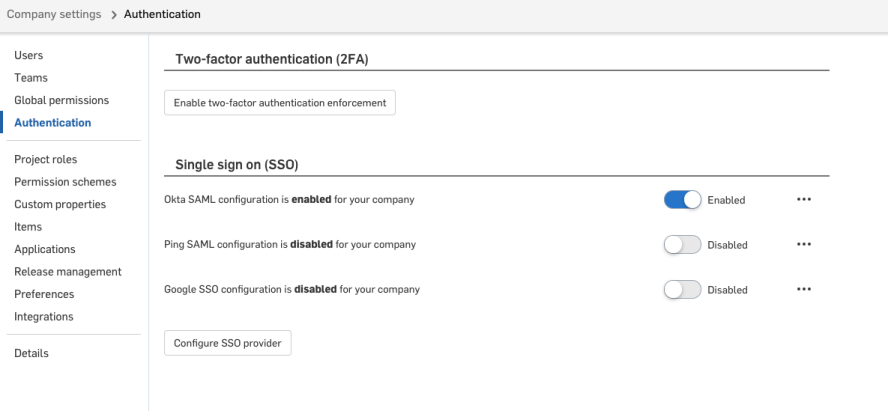 Cuadro de diálogo de autenticación en el que se muestra la configuración de autenticación en dos fases (2FA) y el inicio de sesión único (SSO)